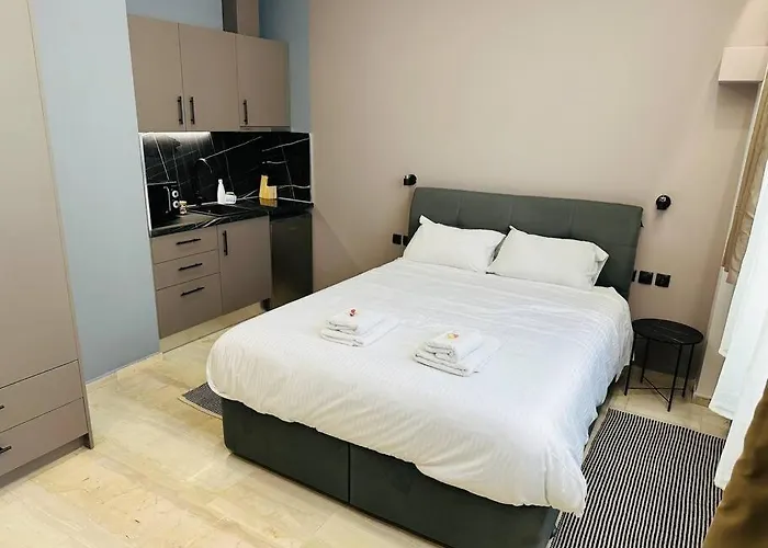 Port Brown Suite 2